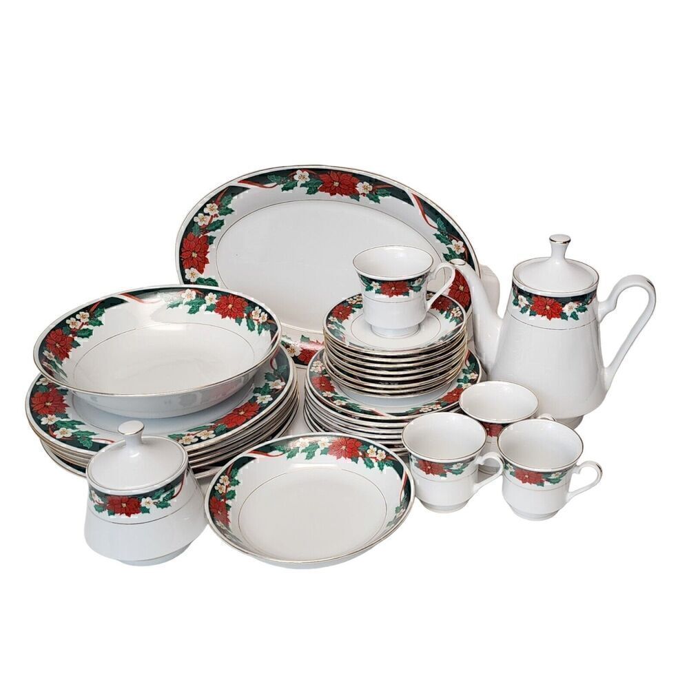 Vintage Tienshan Fine China Deck the Halls Green Holly Dinnerware Set